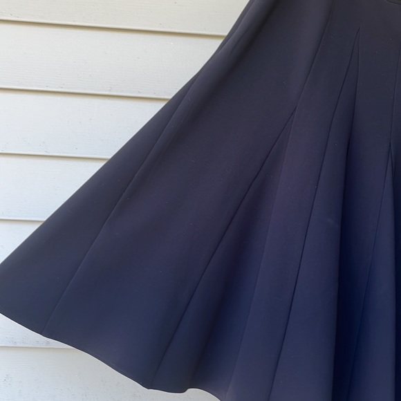 Like new Jones New York black lined skirt - Picture 3 of 15